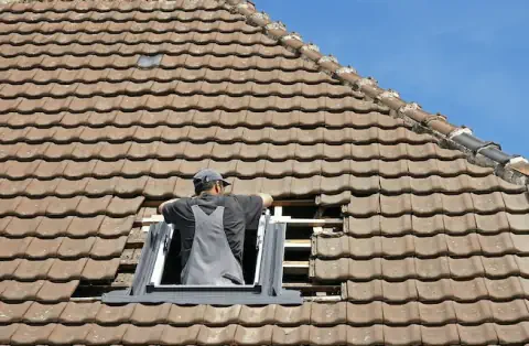 Pose de velux - Saint-Martin-d'Estréaux